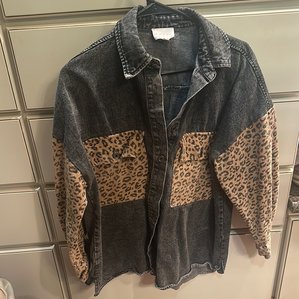 Entro Black and Tan Jean Jacket with Animal Print
